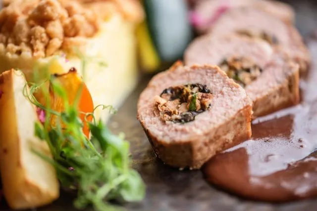 La Claire Fontaine — food