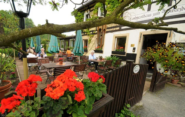 Landgasthaus zum Schwarzbachtal — atmosphere