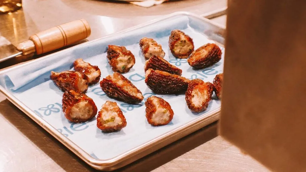 Ling Kitchen — photo 30