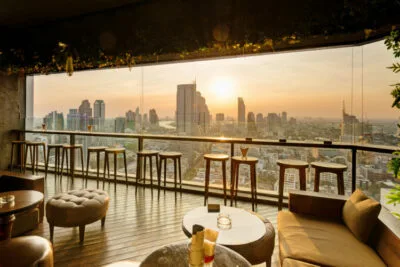Scarlett Wine Bar and Restaurant — atmosphere