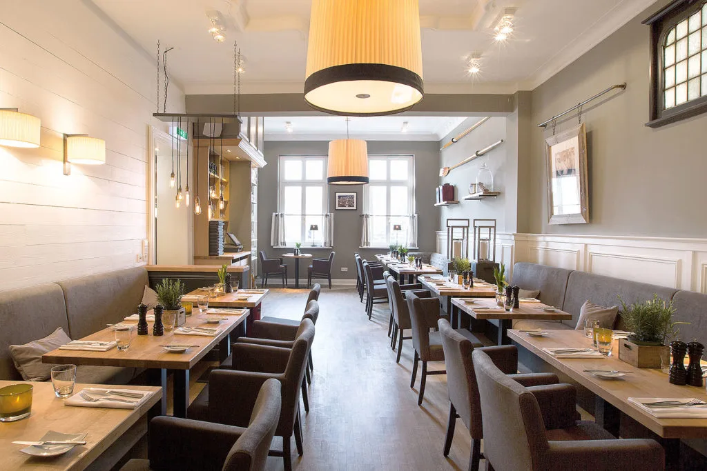 Henny’s Restaurant — photo 12