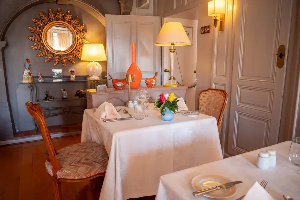 Auberge Les Platanes — atmosphere