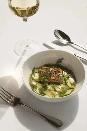 Le Saint Hubert — food