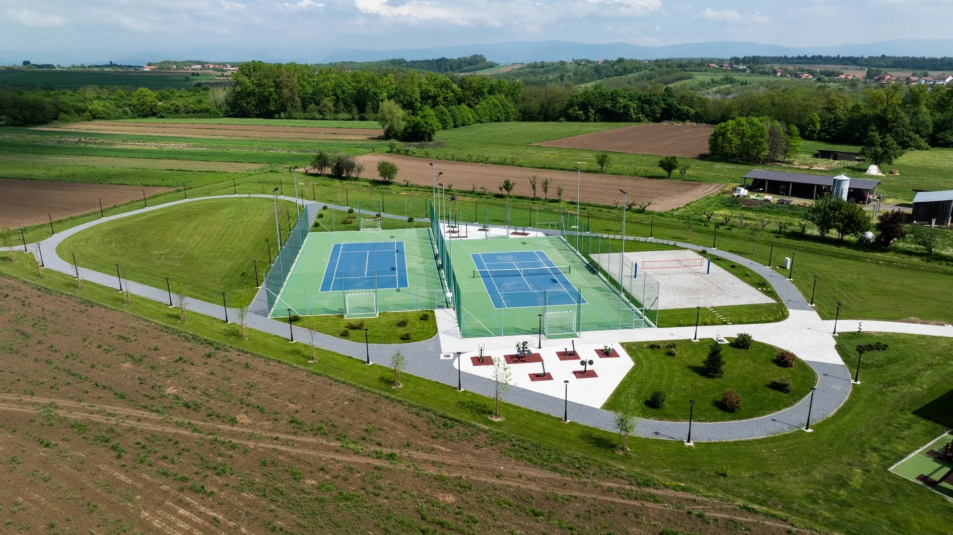 Zlatni Lug — photo 61