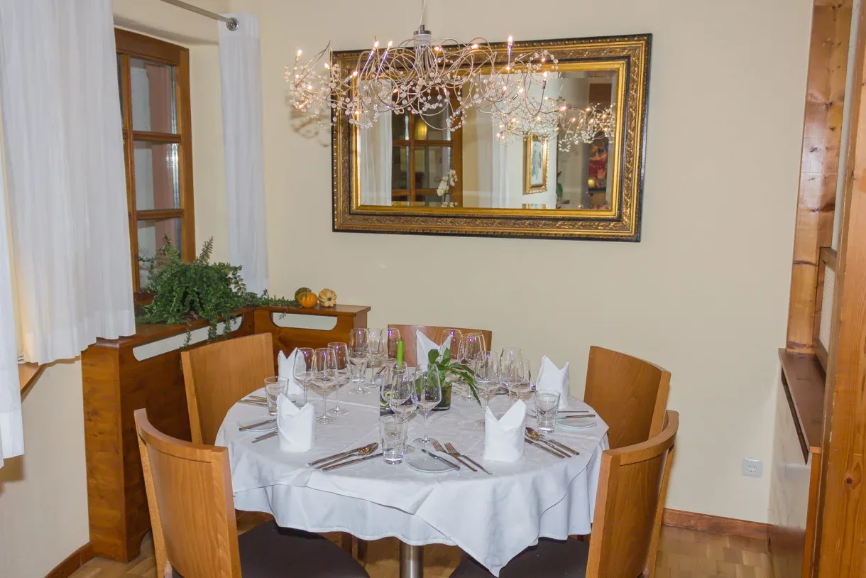 mundart Restaurant — photo 12