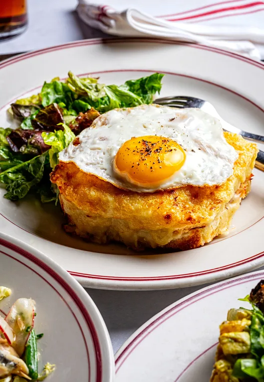 Le Diplomate — food