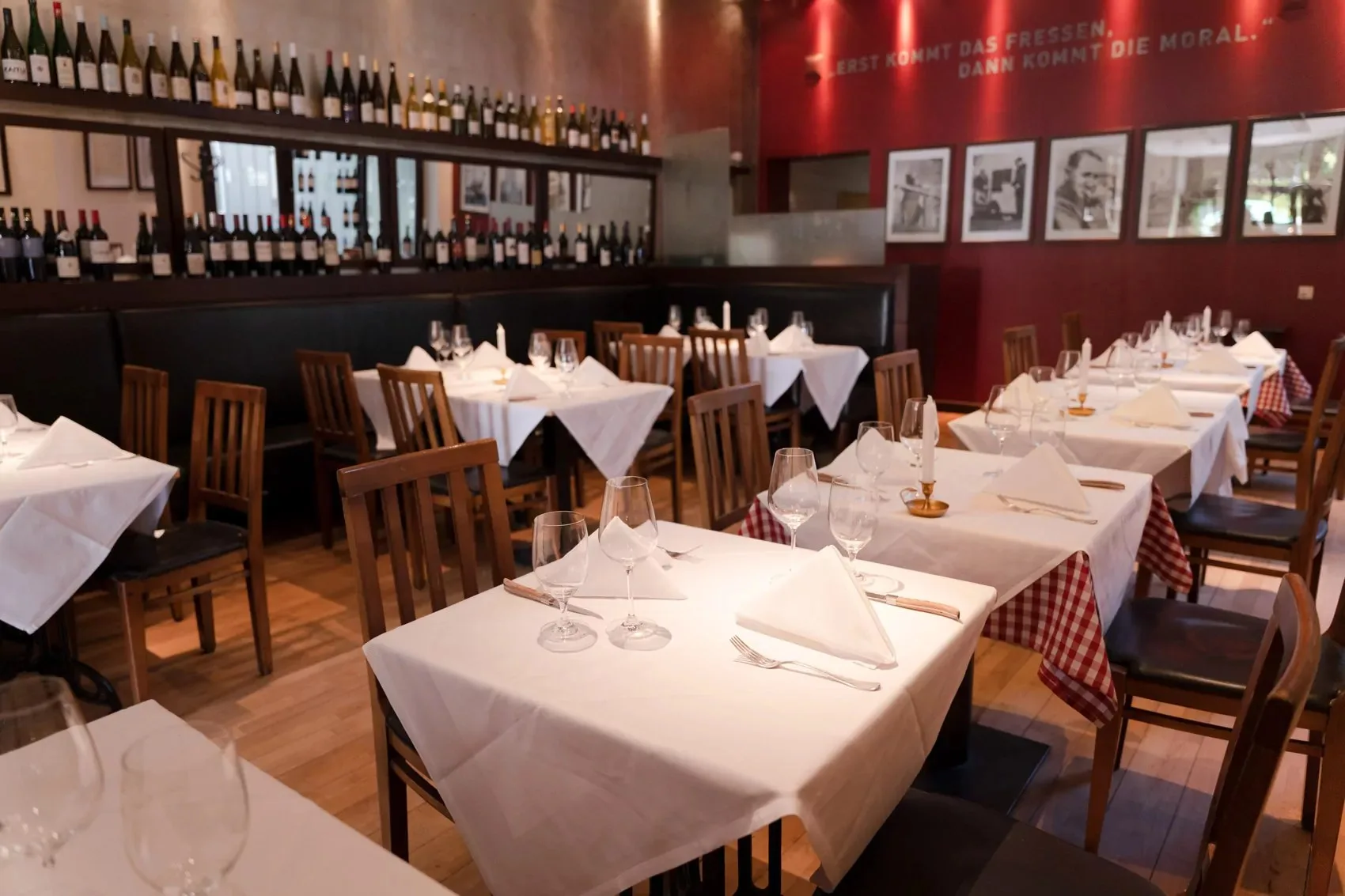 Brechts Steakhouse — photo 6