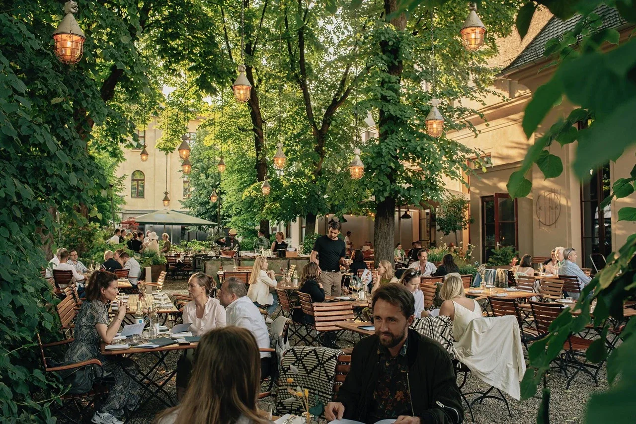 KINK Bar & Restaurant, Berlin