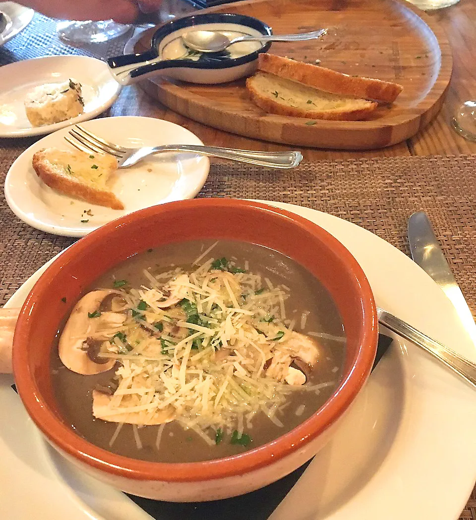La Violetta Restaurant — photo 8