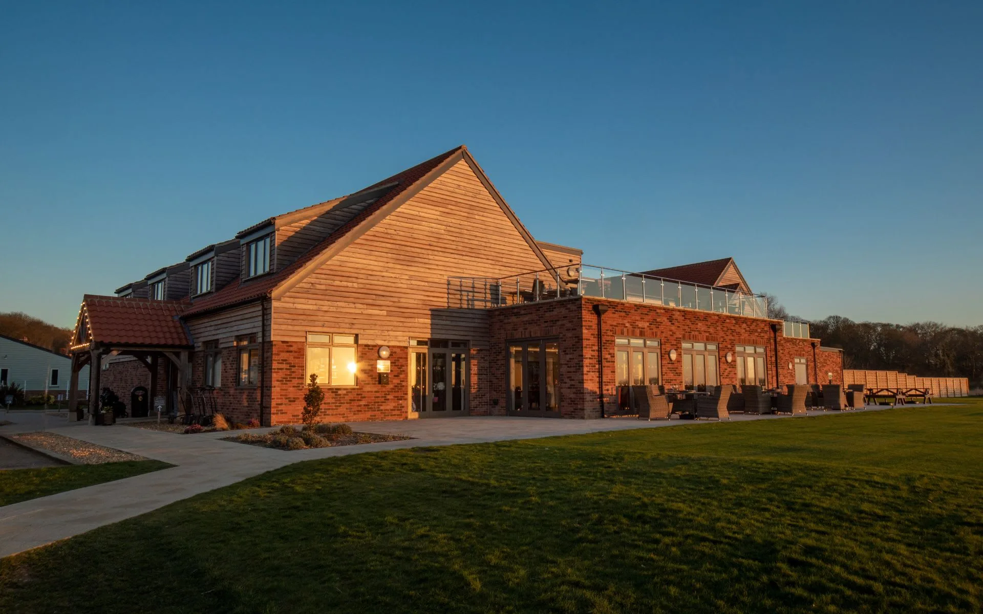 Mulberry Farmhouse Restaurant at Heacham Manor — photo 37