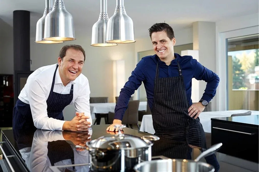 UniQuisine Atelier — kitchen