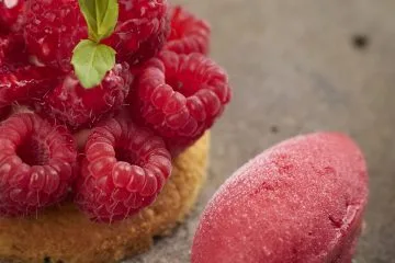 Instincts — food