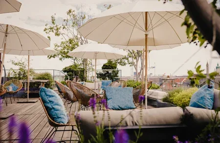 Garden-Restaurant — photo 49