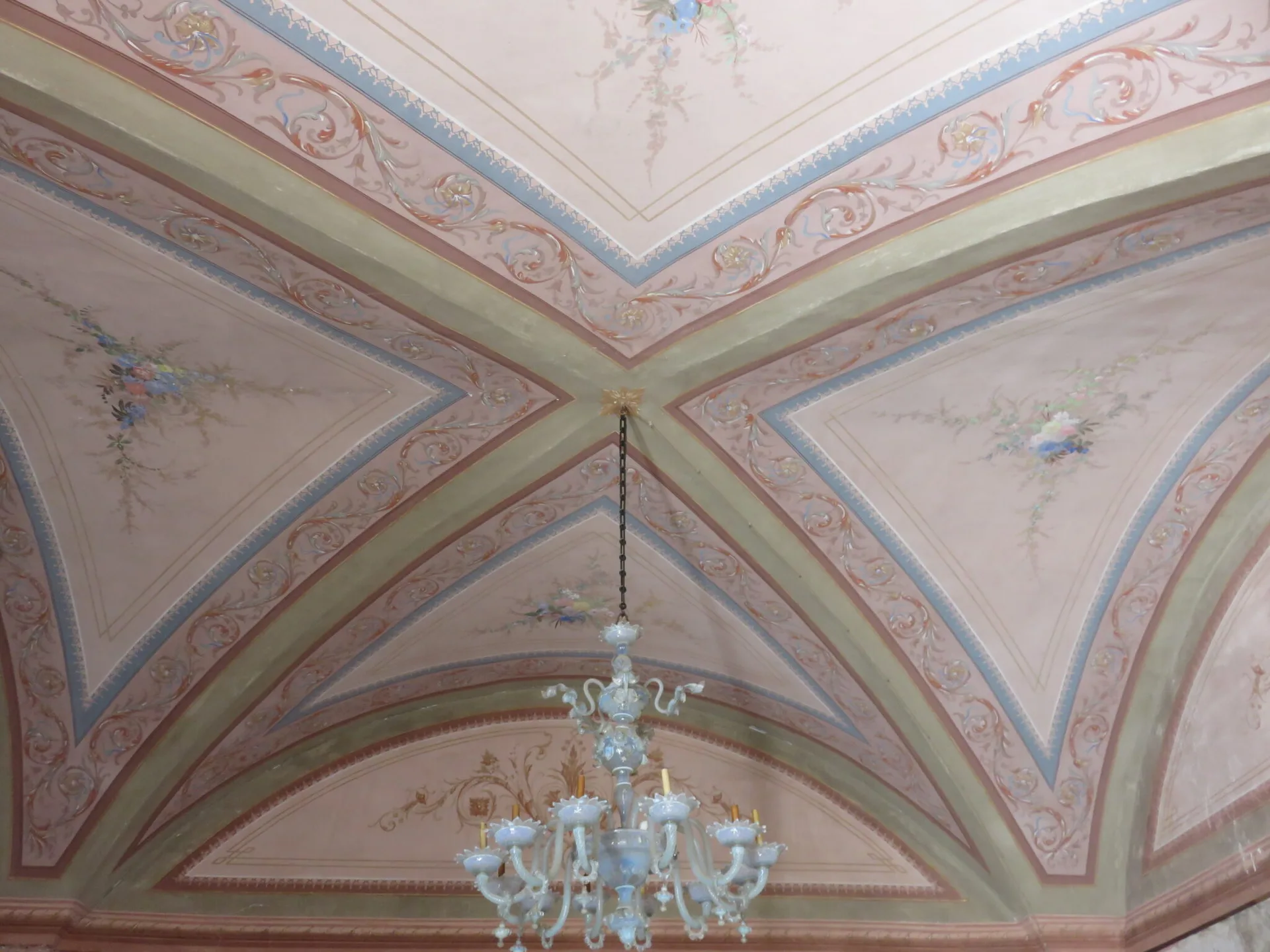 L'Hirondelle - Château de Collias — photo 16
