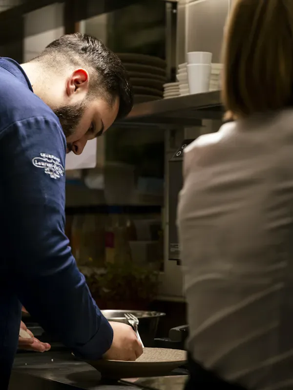 L'Horizon — kitchen