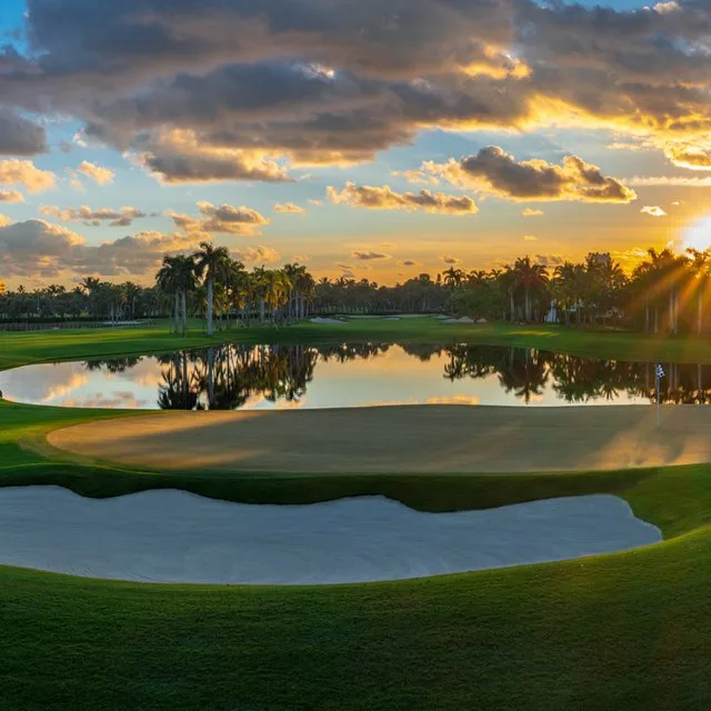 HMF at the Breakers — atmosphere