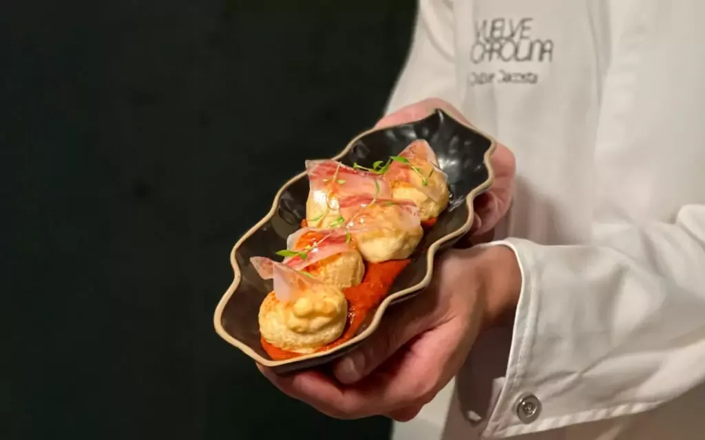 Vuelve Carolina — food