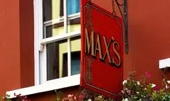 Max's — atmosphere