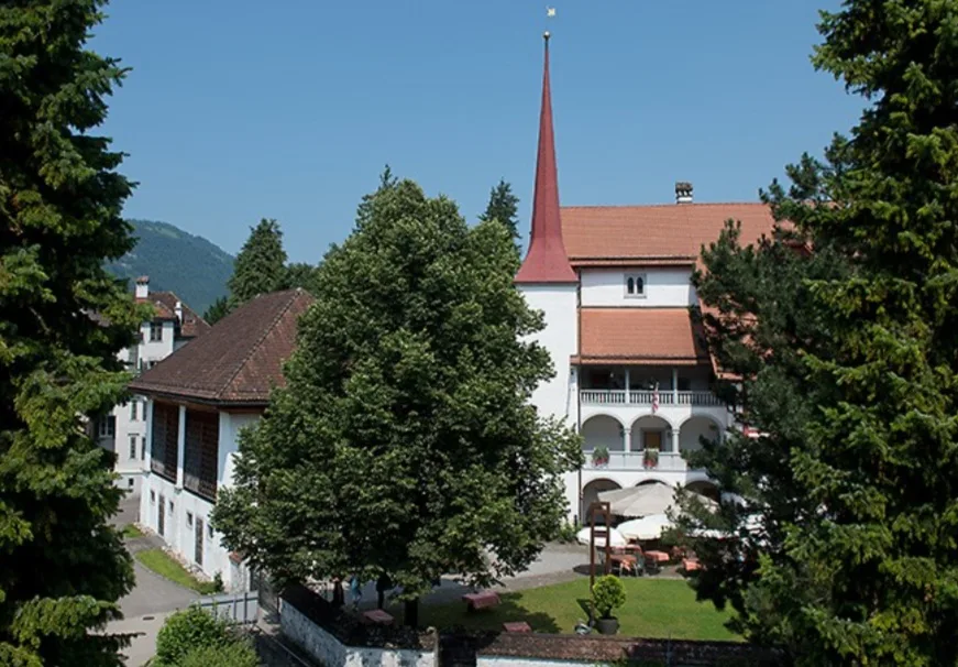 Zur Rosenburg - Höfli — atmosphere