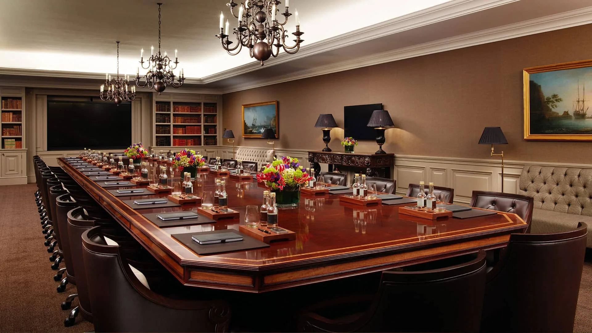 The Oak Room — photo 39