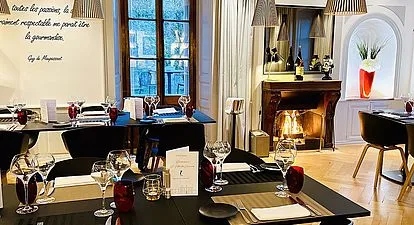 Le Petit Manoir — atmosphere