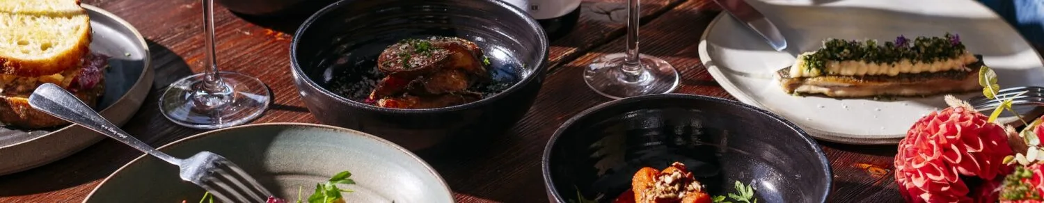 Larus Étterem — food