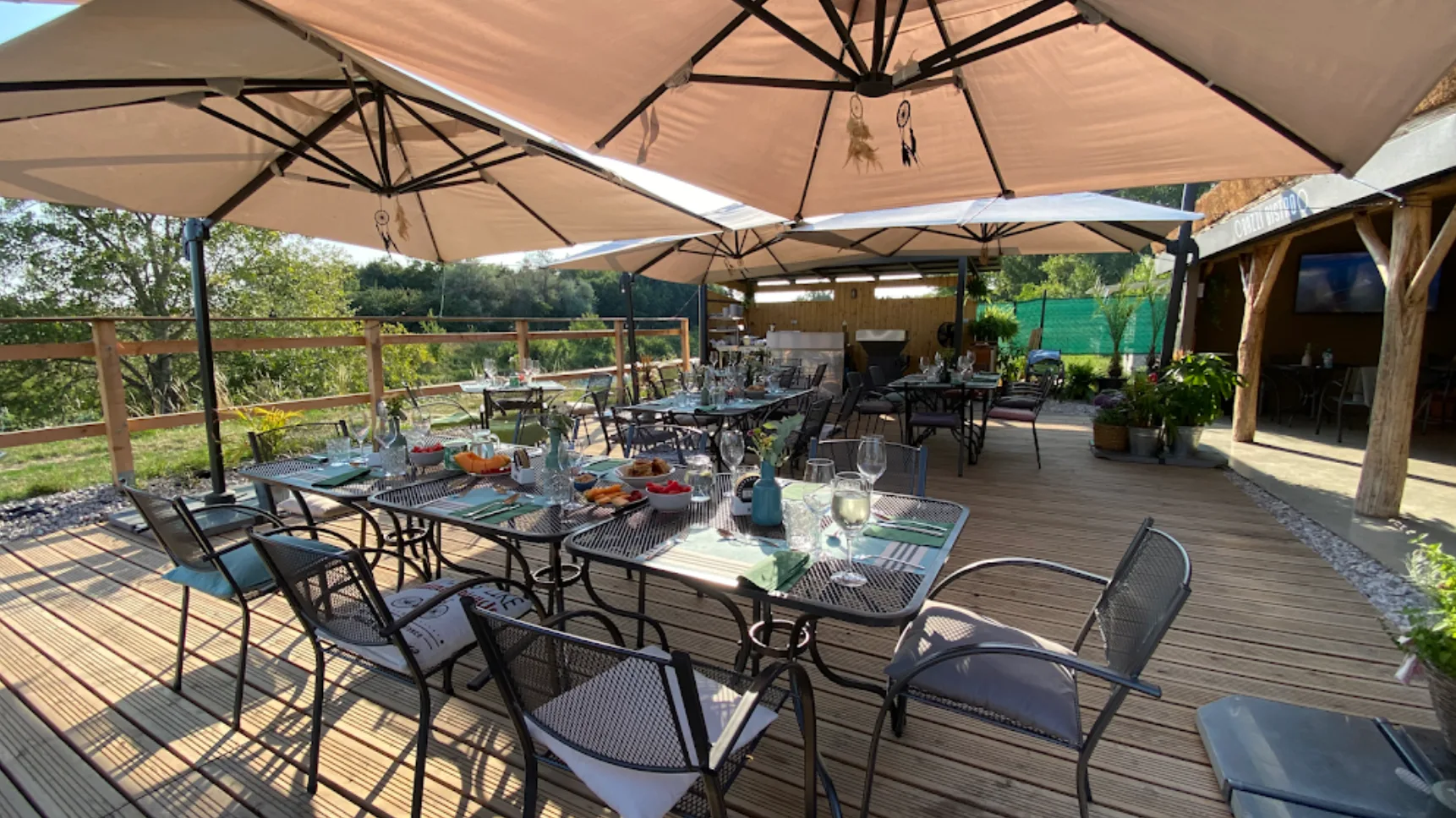 BAZZI BISTRO, Šamorín