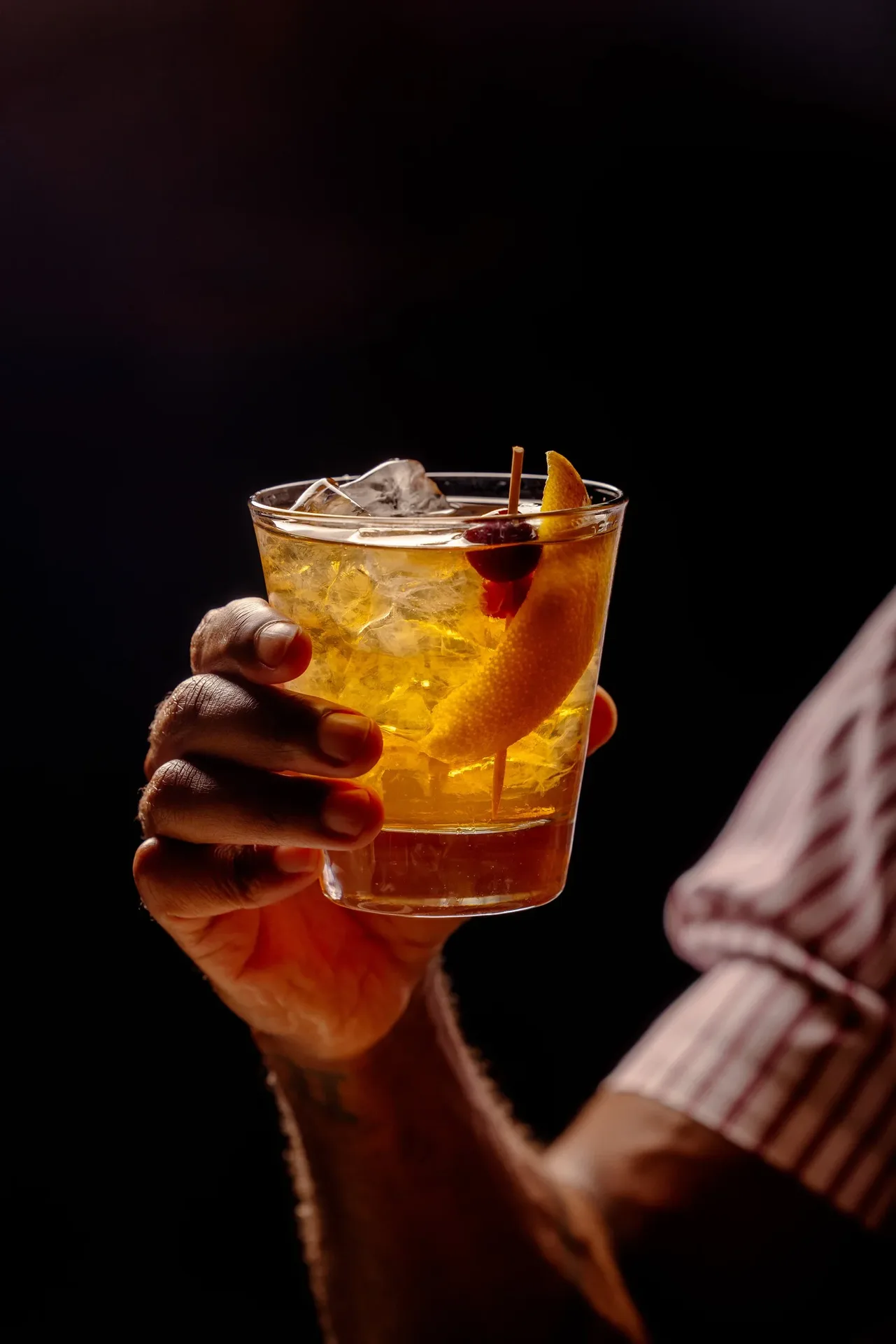 Gilt Bar — photo 10