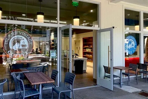 Island Vintage Wine Bar — photo 15