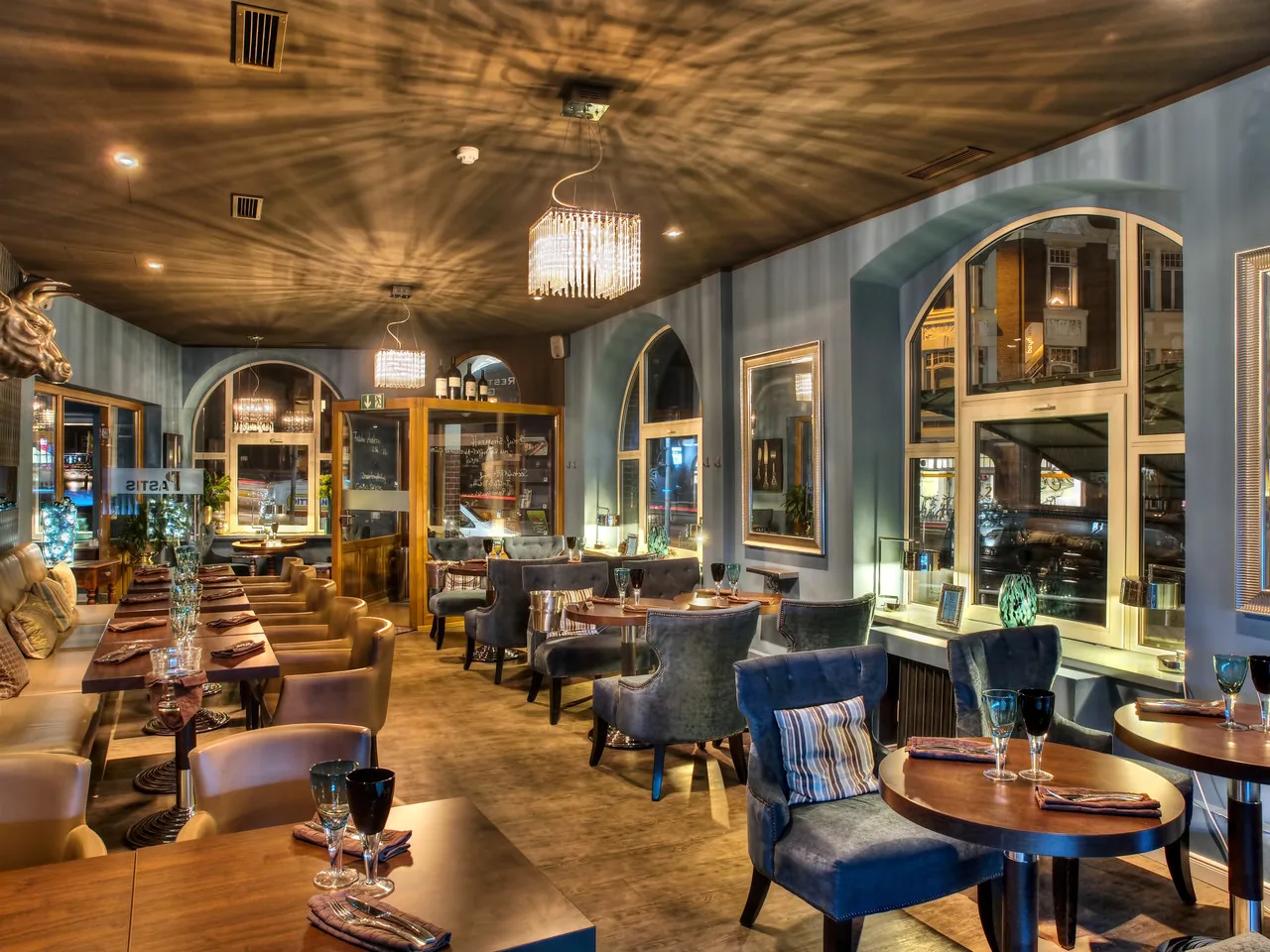 Pastis Grill-Restaurant — atmosphere