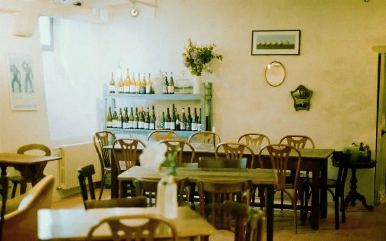 L'Antidote, Vannes