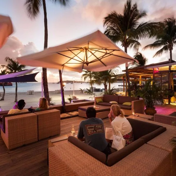 Ocean Lounge — photo 28