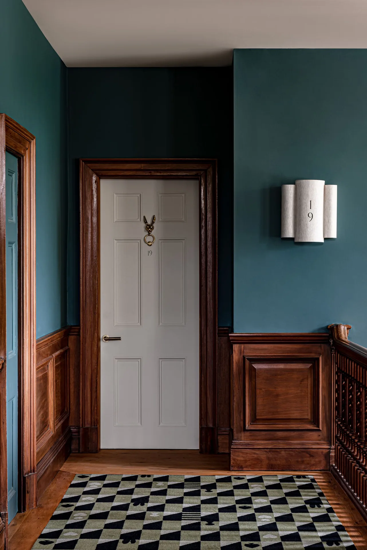Cowley Manor — photo 9