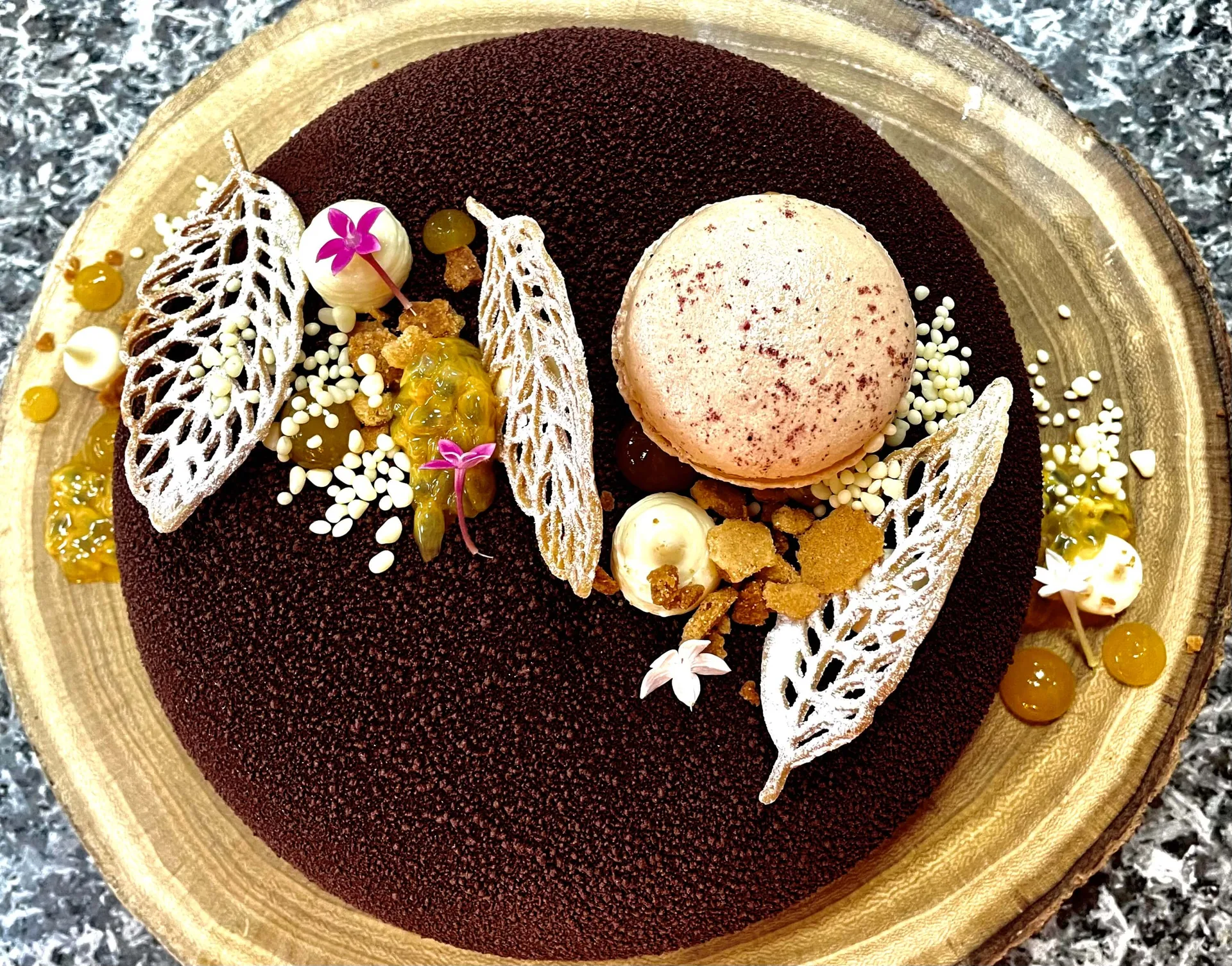 Restaurante F — food