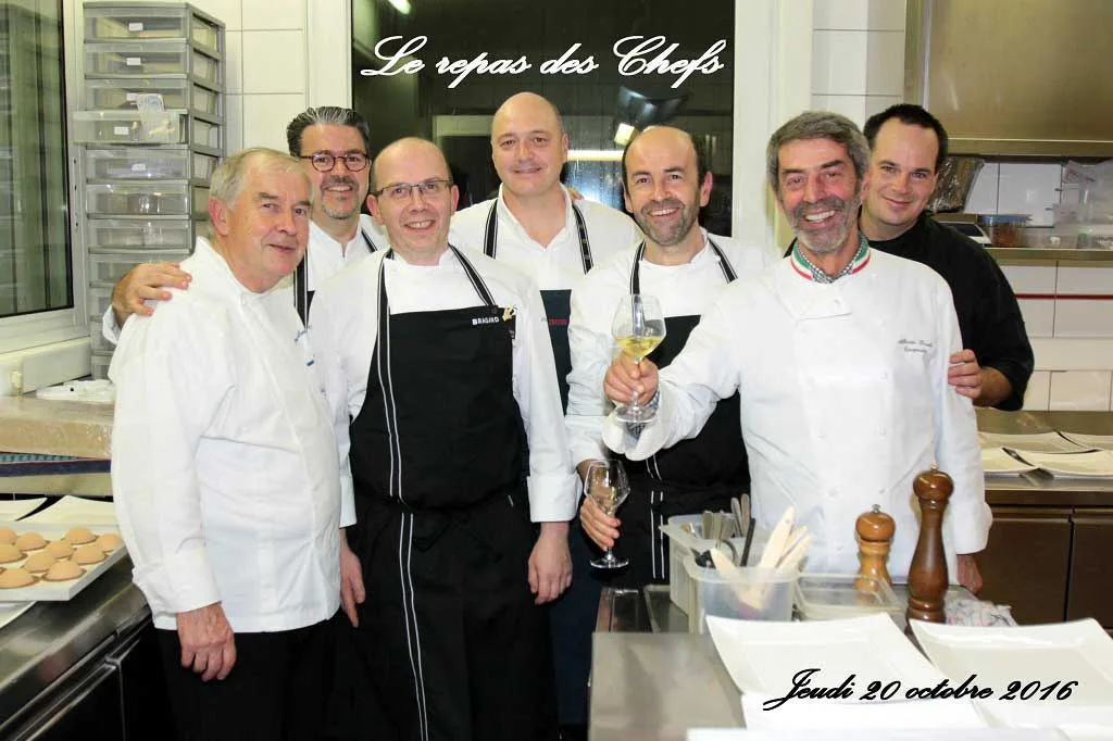 Le Pot d'Étain — kitchen