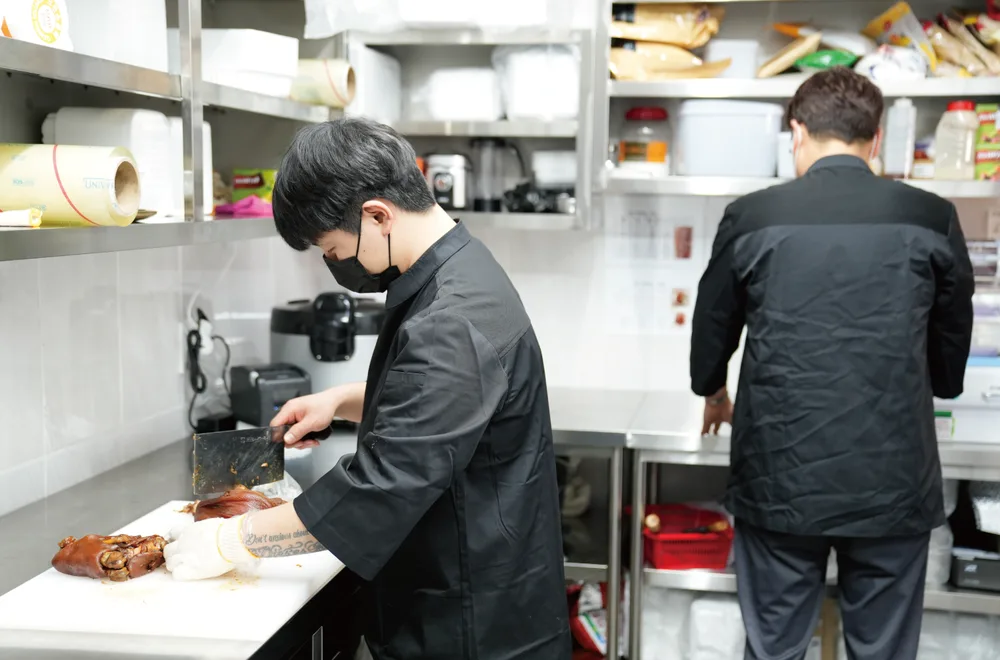 Manjok Ohyang Jokbal — photo 10