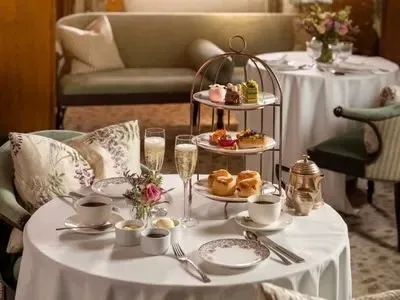 L'oscar Restaurant — atmosphere