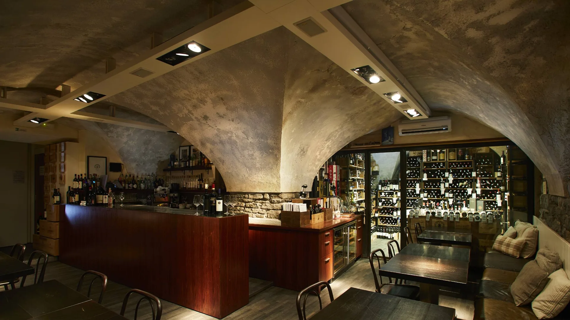 Aperitivo Et Al Wine Bar — photo 5