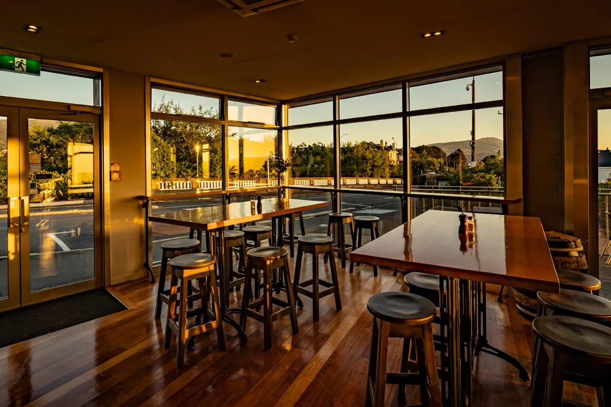 Luna Bar & Restaurant — photo 19