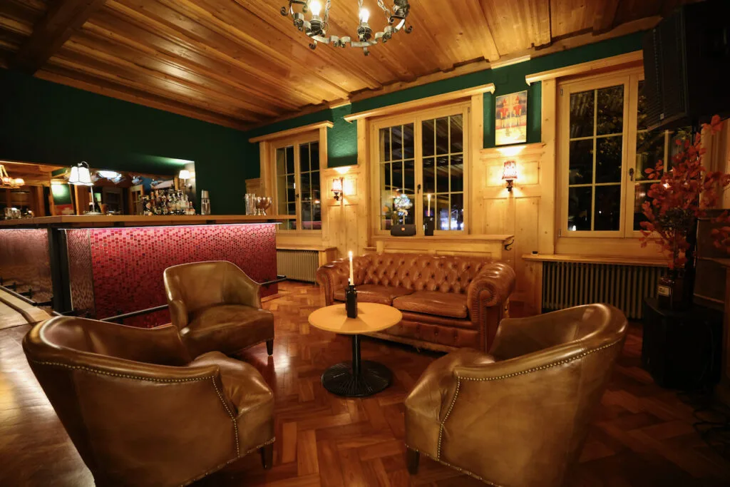 16 ART-BAR-RESTAURANT — photo 10