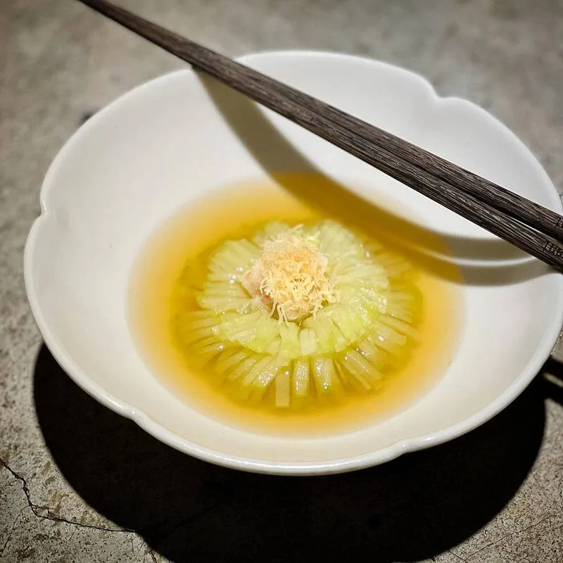 Yuan — photo 244