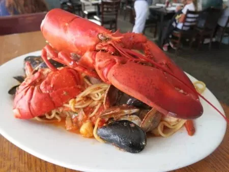 Sam's Chowder House — photo 4