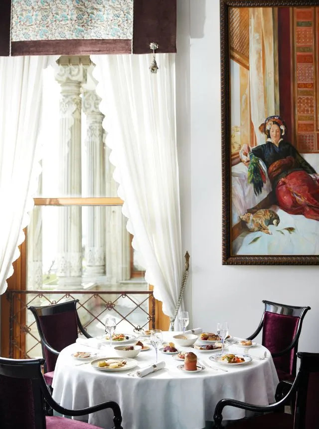 Tuğra Restaurant — atmosphere