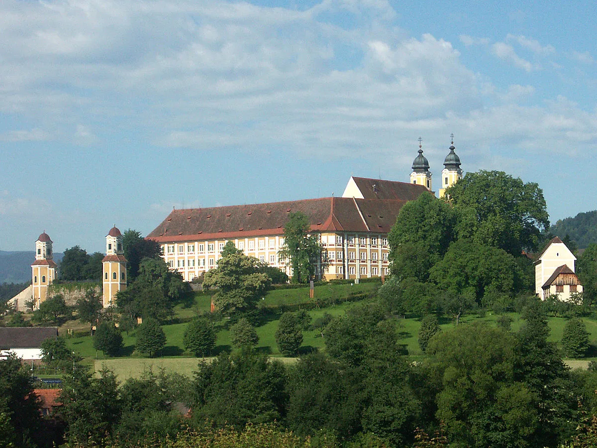 Rauch-Hof — photo 12