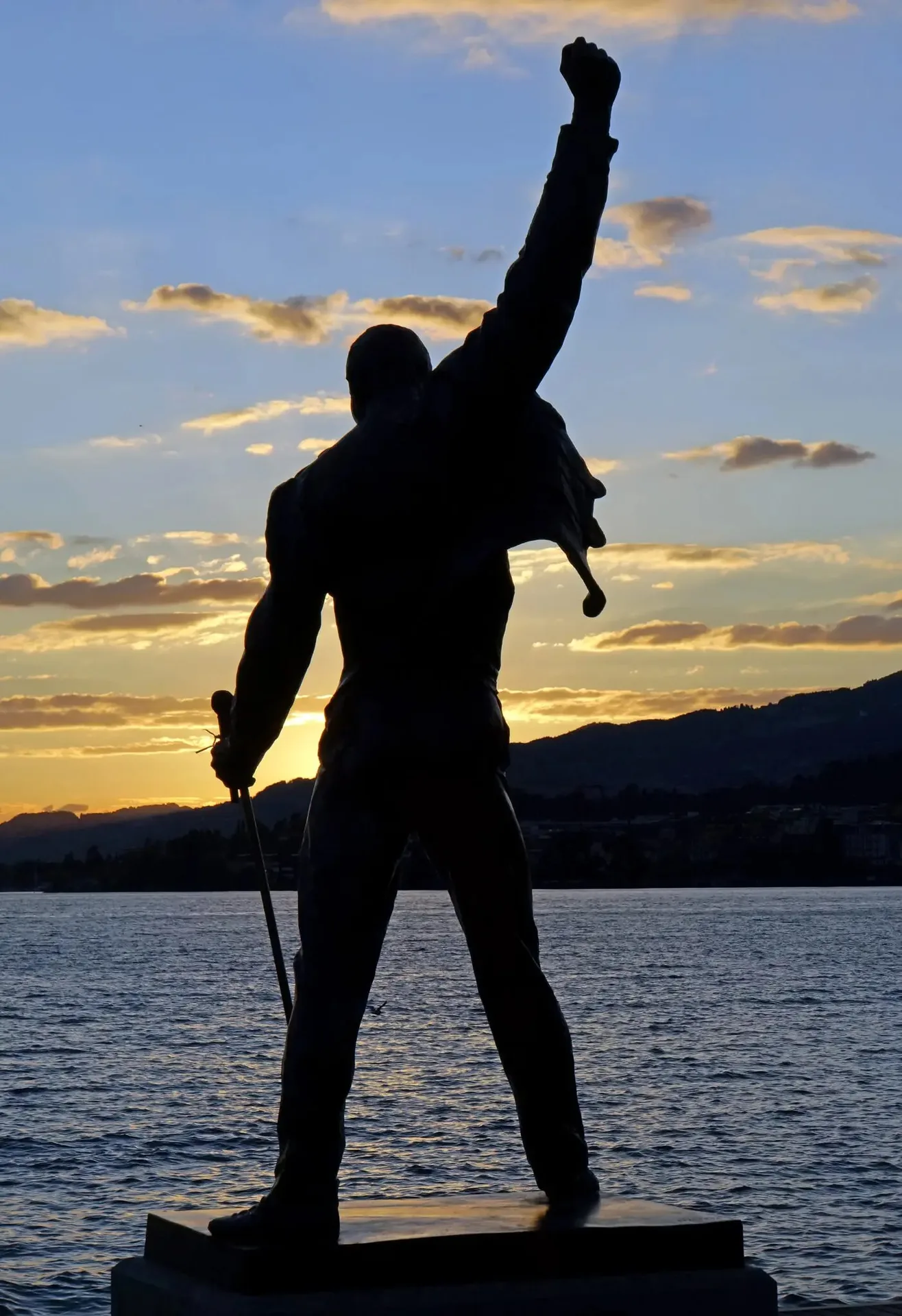Mona Montreux — photo 24