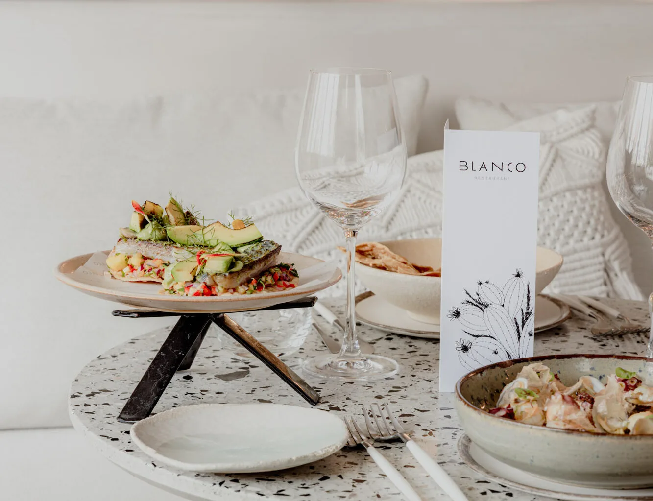 Blanco — photo 28