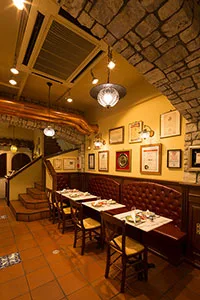 Trattoria Pizzeria Cesari — atmosphere