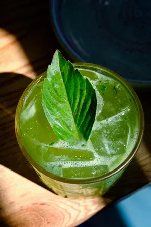 Song (by Kin Kao) — drink