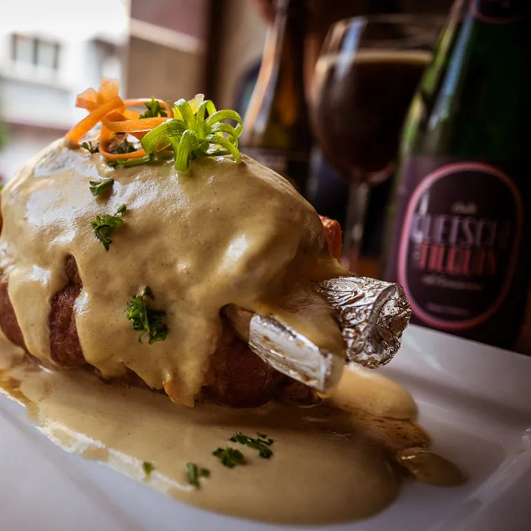 Nüetnigenough — food