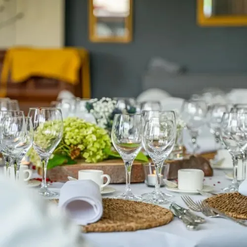 Les Comtes de Champagne — atmosphere